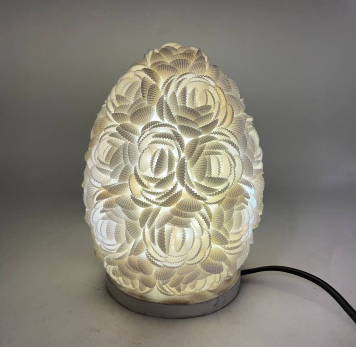 Lampe Ovale en Coquillages – Artisanat Bali, Élégance Côtière - Boho