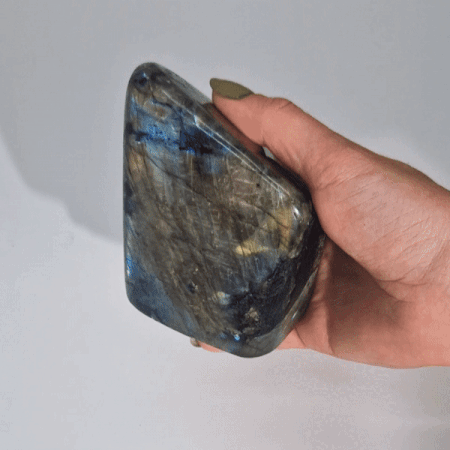 Madagascar Labradorite Large Stones (approx 635-750gms 80-110mm)